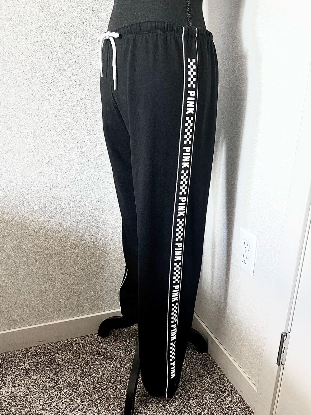 RARE EXC • VS PINK Black Checker Print Baggy Jogger Sweatpants •